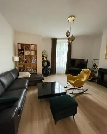 Maison 15 Mins Du Mans *