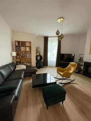 Maison 15 Mins Du Mans *