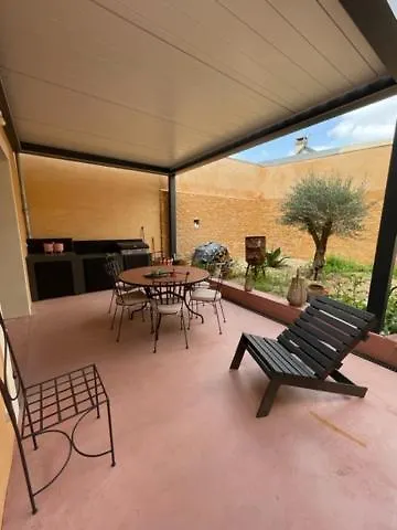 Maison 15 Mins Du Mans Hébergement de vacances La Suze-sur-Sarthe